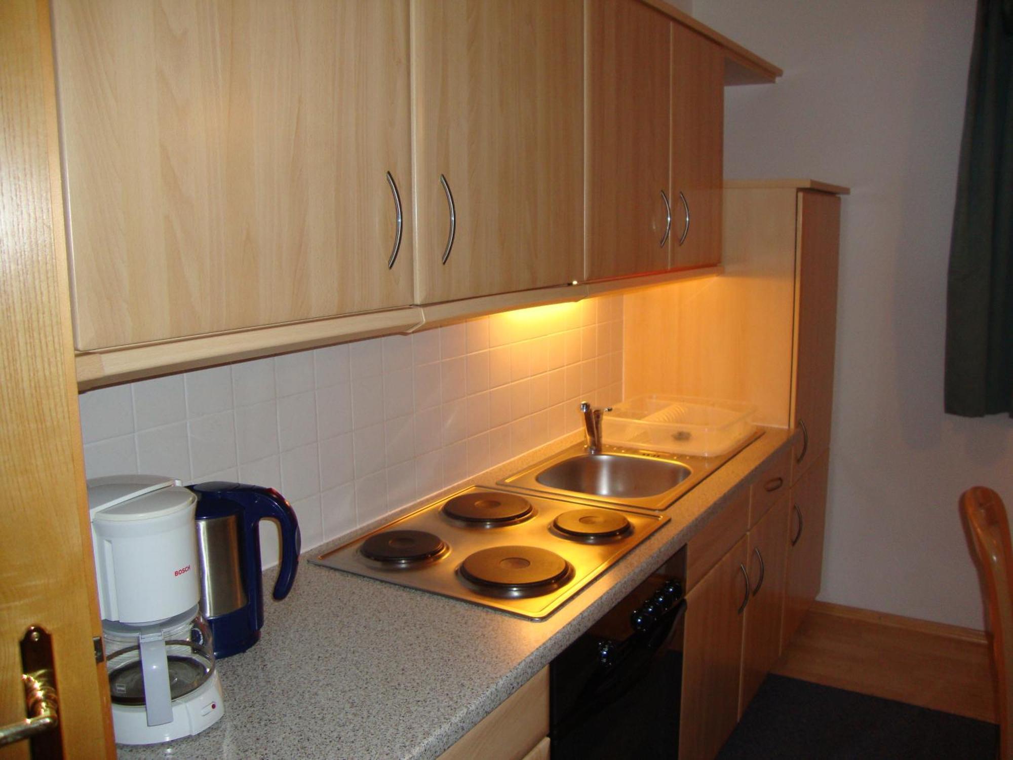 Sixenhof Apartment นีเดอเรา ภายนอก รูปภาพ